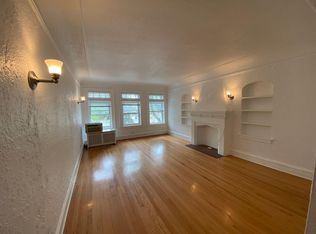 2650 W Rosemont Ave APT 2, Chicago, IL 60659
