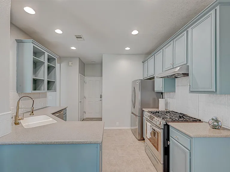 13600 Breton Ridge St #32C — Photo 22
