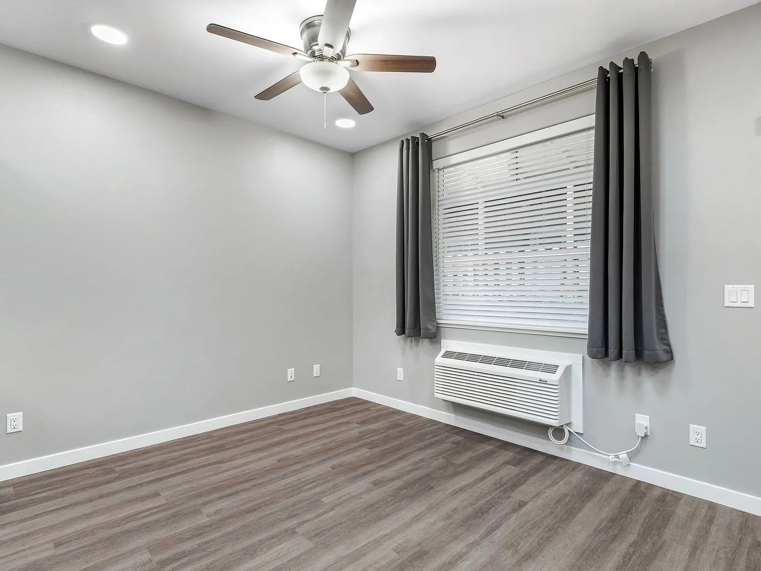 1 bed, 640 sqft, $1,575 — Photo 3