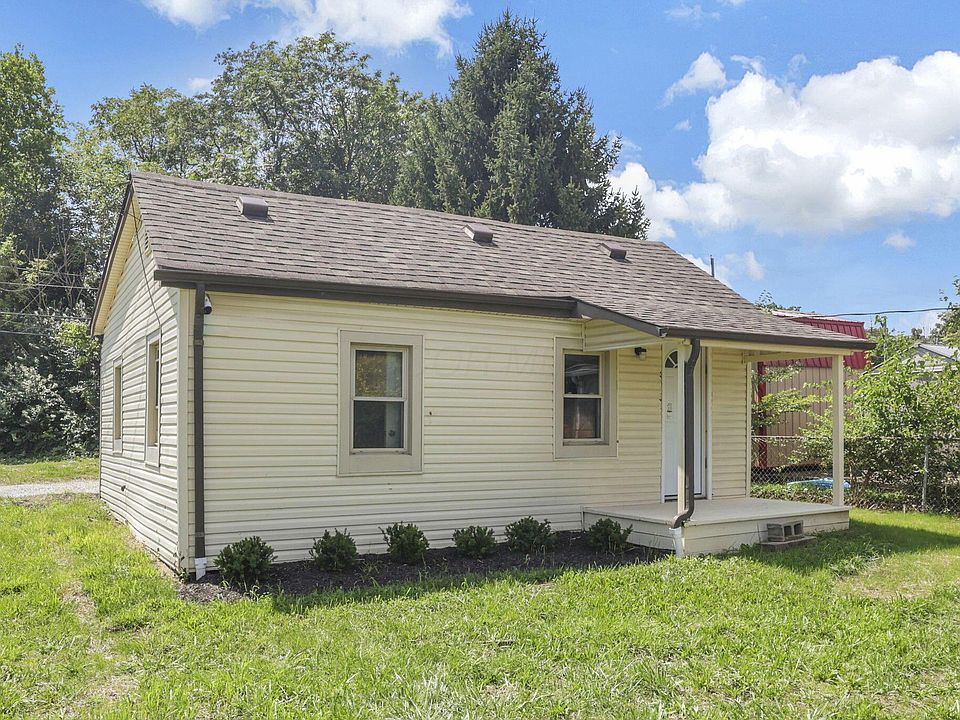1st image of 679 Lock Ave