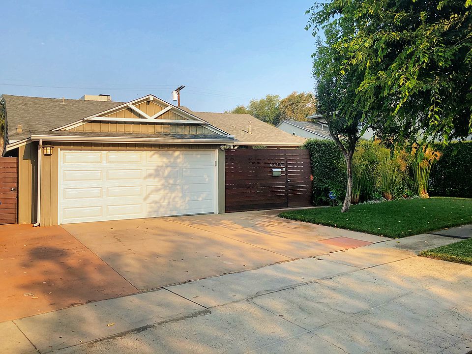 2nd image of 4413 Babcock Ave