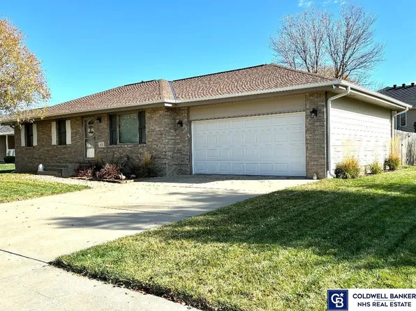 650 S Evergreen Dr, Seward, NE 68434
