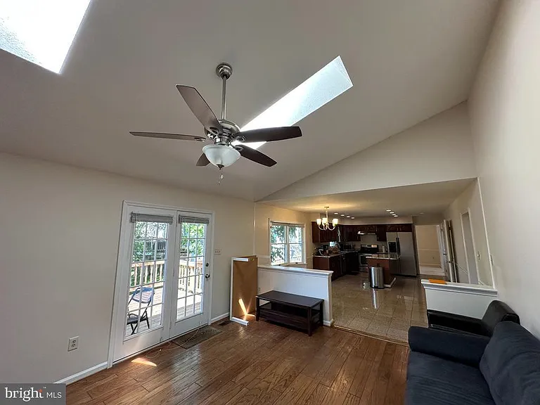 893 Broad Oaks Dr — Photo 6