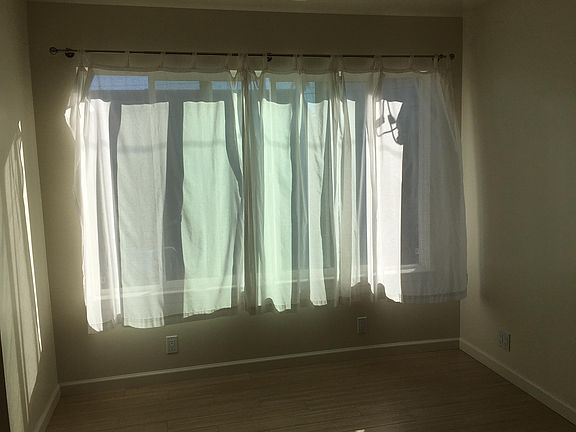 5th image of 1400 Castro St APT 2