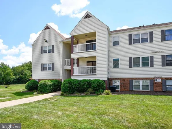 102 Chesterfield Ln, Stafford, VA 22556