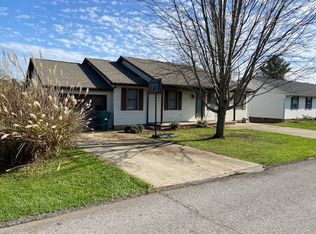 11 Cardinal Ln, Hurricane, WV 25526