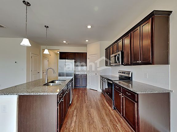 3rd image of 4824 Chutney Dr
