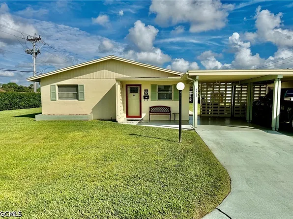 2311 Narcissus Ct, Lehigh Acres, FL 33936