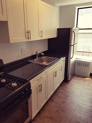 Rented by Bruma Realty LLC | media 5