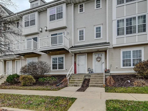7125 Discovery Ln, Madison, WI 53719