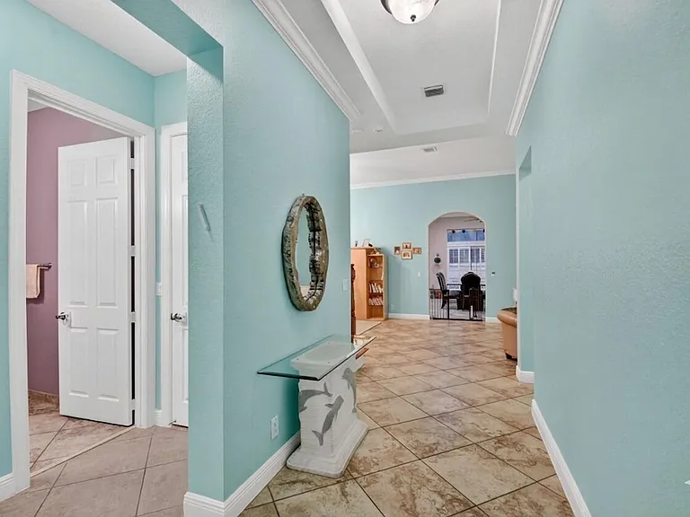 10247 Isle Wynd Ct — Photo 7