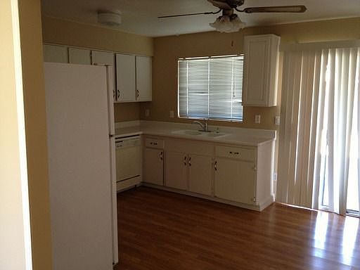 2nd image of 3227 W Charleston Ave