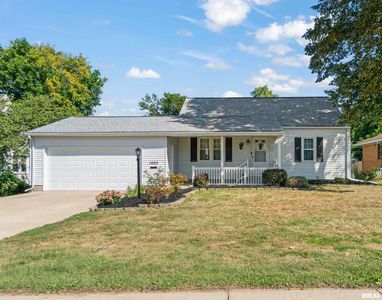 1003 Walnut St, Washington, IL, 61571