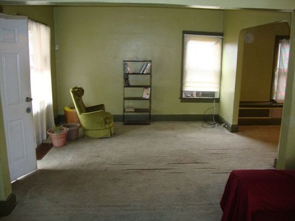 4th image of 11906 Imperial Ave