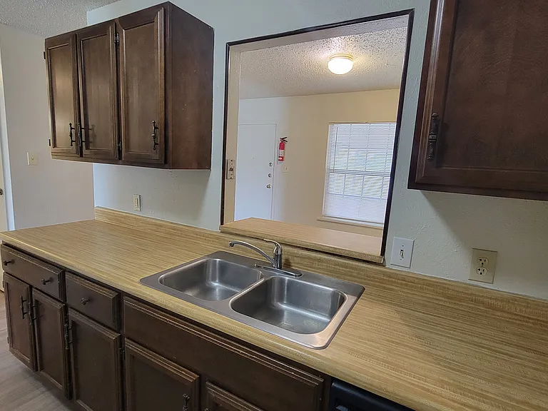 2418 Patrick Henry St #A — Photo 5
