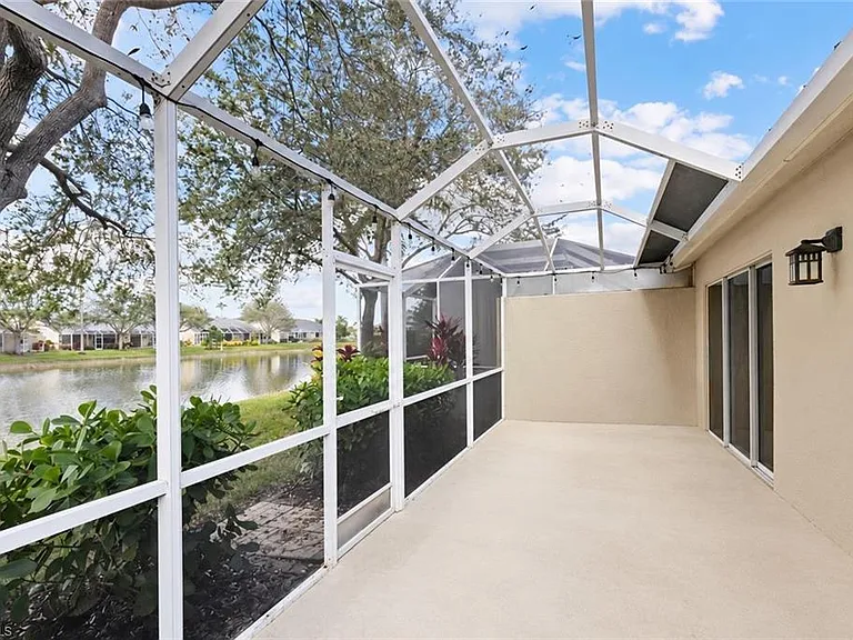8204 Ibis Cove Cir #B-212 — Photo 24