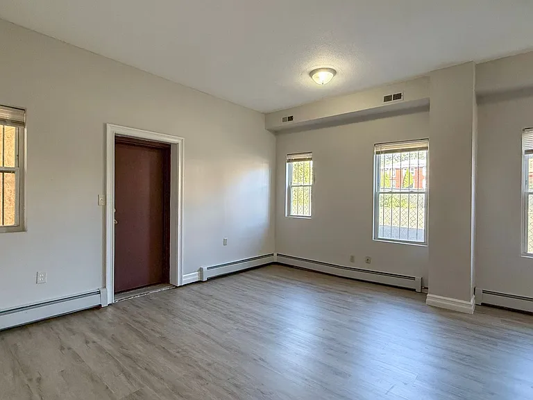 77 Green St #79 — Photo 2