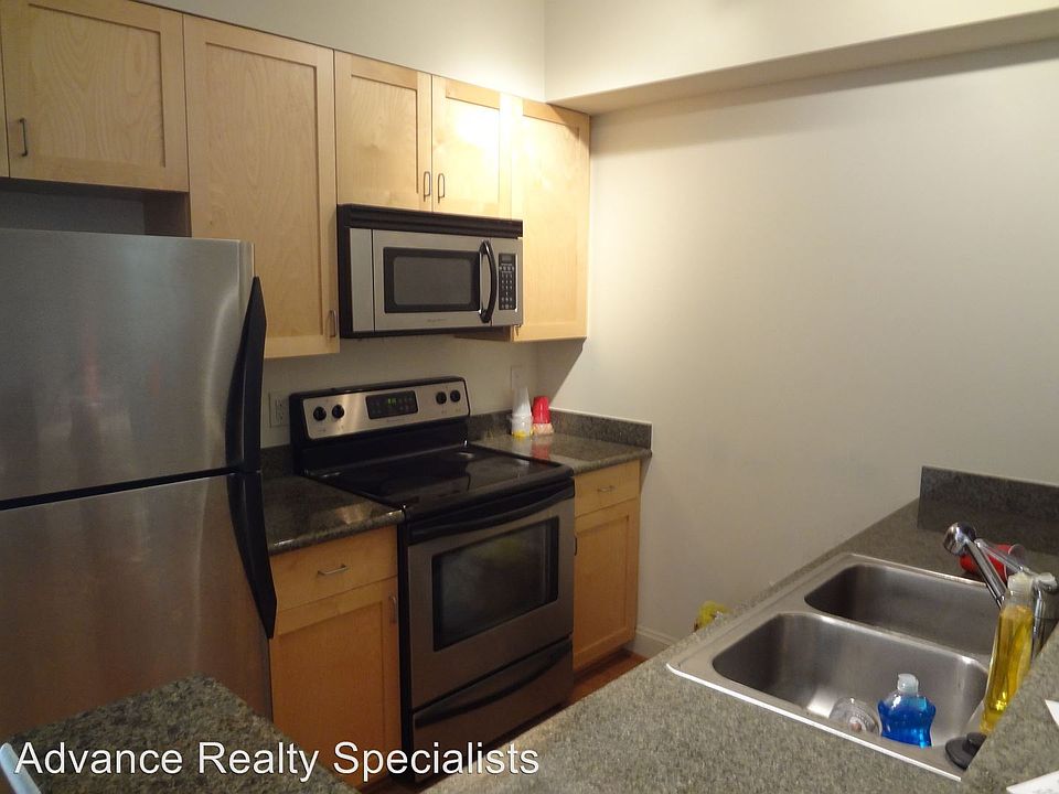2nd image of 1333 W Broad St #U503