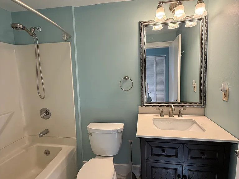 409 Madison Ave #303 — Photo 5