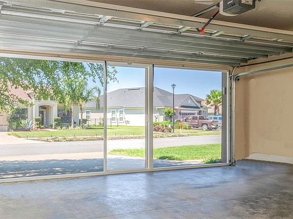 5th image of 32062 Juniper Parke Dr