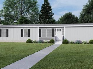 679 Reindeer Cir #192, Midway Park, NC 28544