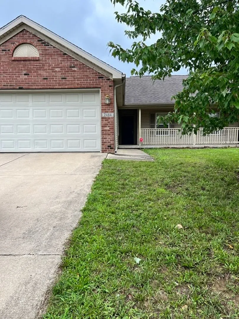Spacious 3bed/2bath duplex in quiet community with many nice features — Photo 3