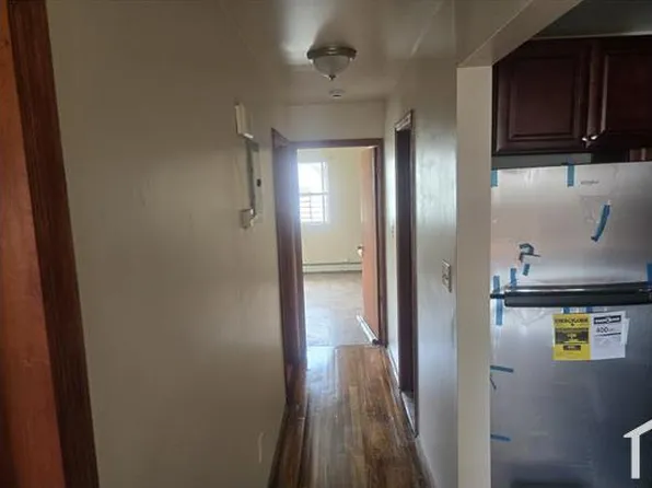 1407 Gipson St Floor 2, Far Rockaway, NY 11691