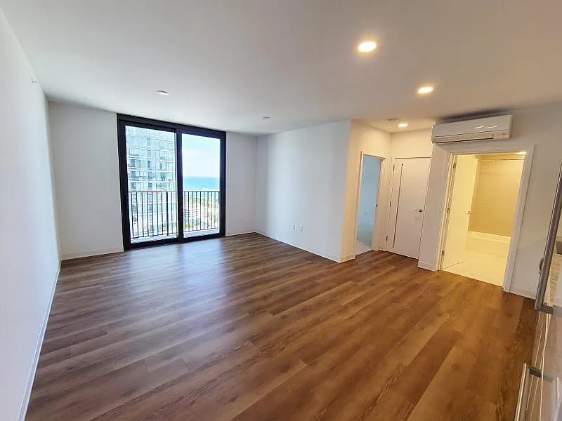 1 bed, 575 sqft, $3,300 — Photo 4