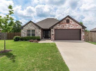 376 Liem Cir, Springdale, AR 72762