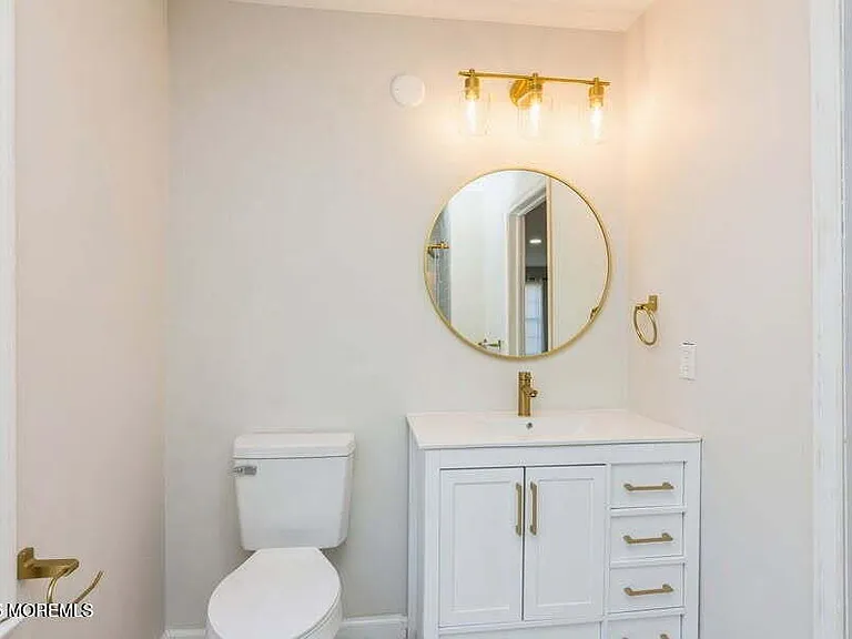 1101 Stoneridge Cir #1101 — Photo 11