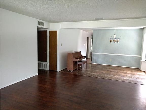 2nd image of 5209 Jester Dr