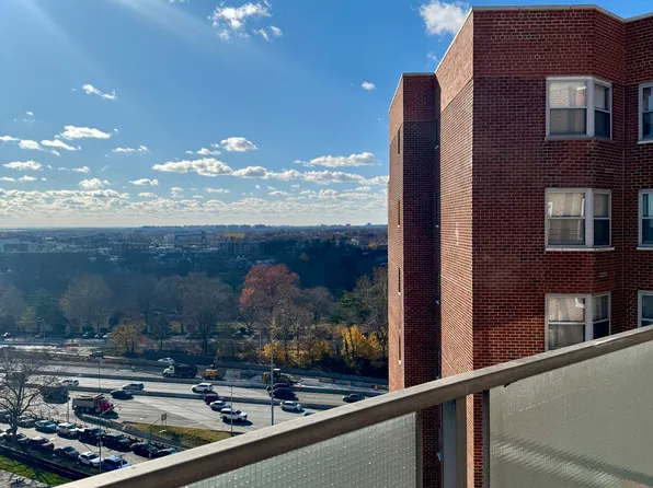 85-15 Main Street image 15 of 16