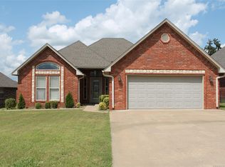 1209 Stonegate Ln, McAlester, OK 74501
