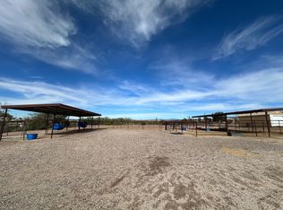 25624 W Paseo De Oro Rd, Morristown, AZ 85342