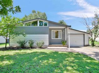 129 Columbus Ave, Newton, KS 67114