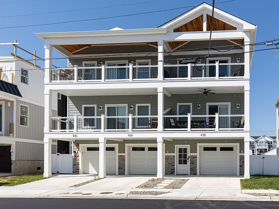 1st image of 434 W Lincoln Ave #434