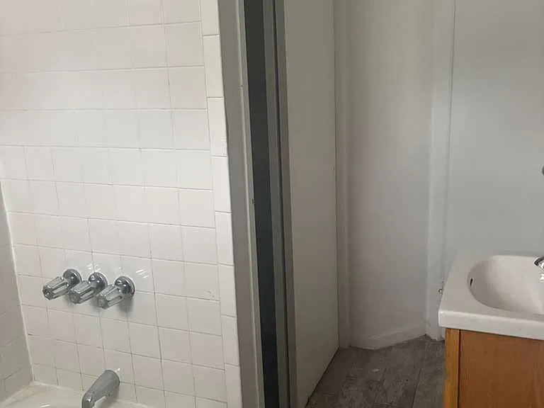 16 Stanley Pl #5 — Photo 5
