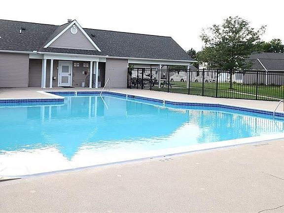 4th image of 1327 Heatherwood Ln