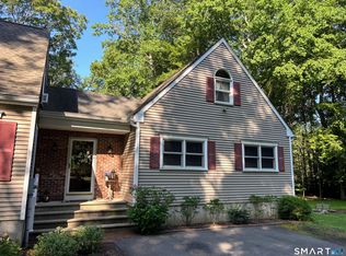 7 Stephens Ct, Clinton, CT 06413