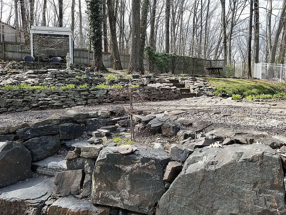 2nd image of 1 Walnut Dr