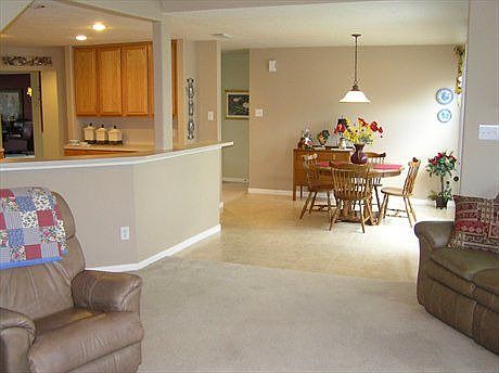 5th image of 5315 Bur Oak Dr