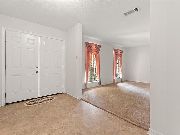 2nd image of 5406 Yucca Dr