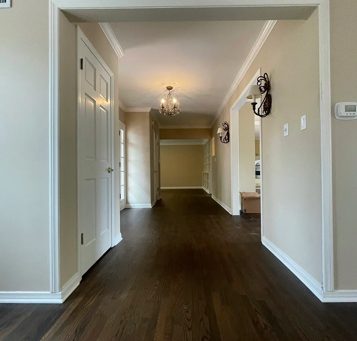5 bed, 4.5 bath, 3176 sqft, $14,950 — Photo 2