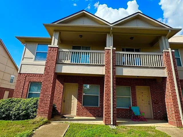3 bed, 2.5 bath, 1587 sqft, $1,850 — Photo 1