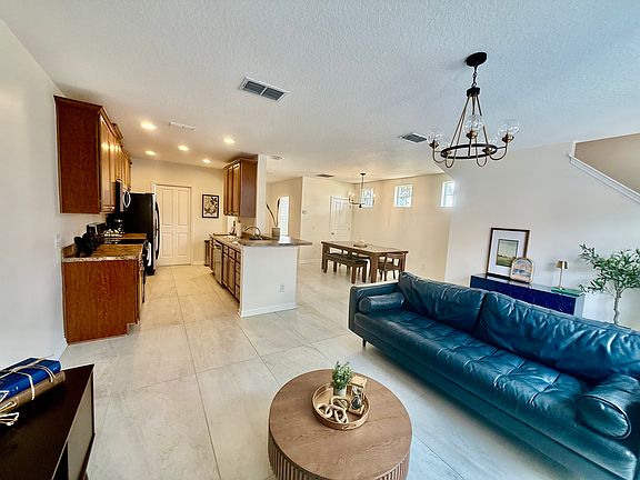 5th image of 3140 Via Otero Dr