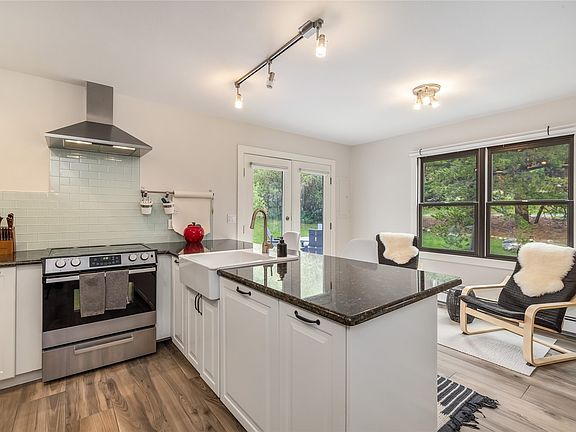 2nd image of 196 Wellington Rd