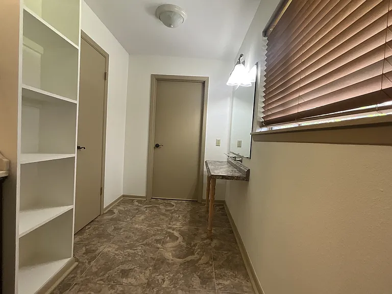 530 Hilliard Dr — Photo 38