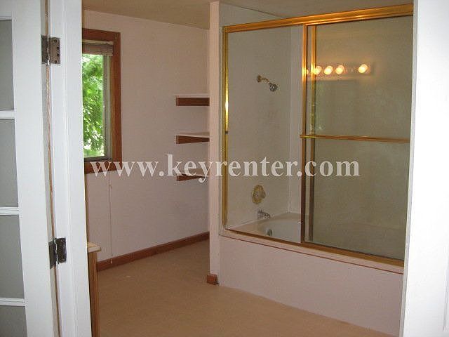 1st image of 2604 Brucemont Dr