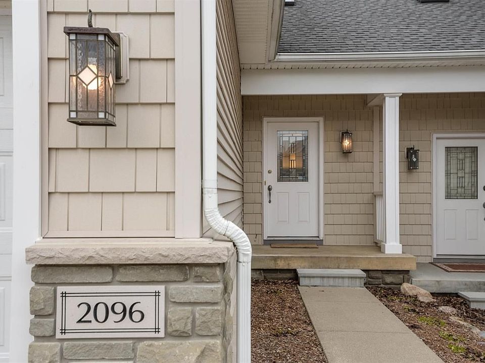 1st image of 2096 Liberty Hts