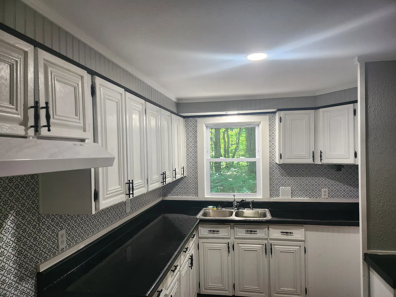 3 bed, 1200 sqft, $1,180 — Photo 4